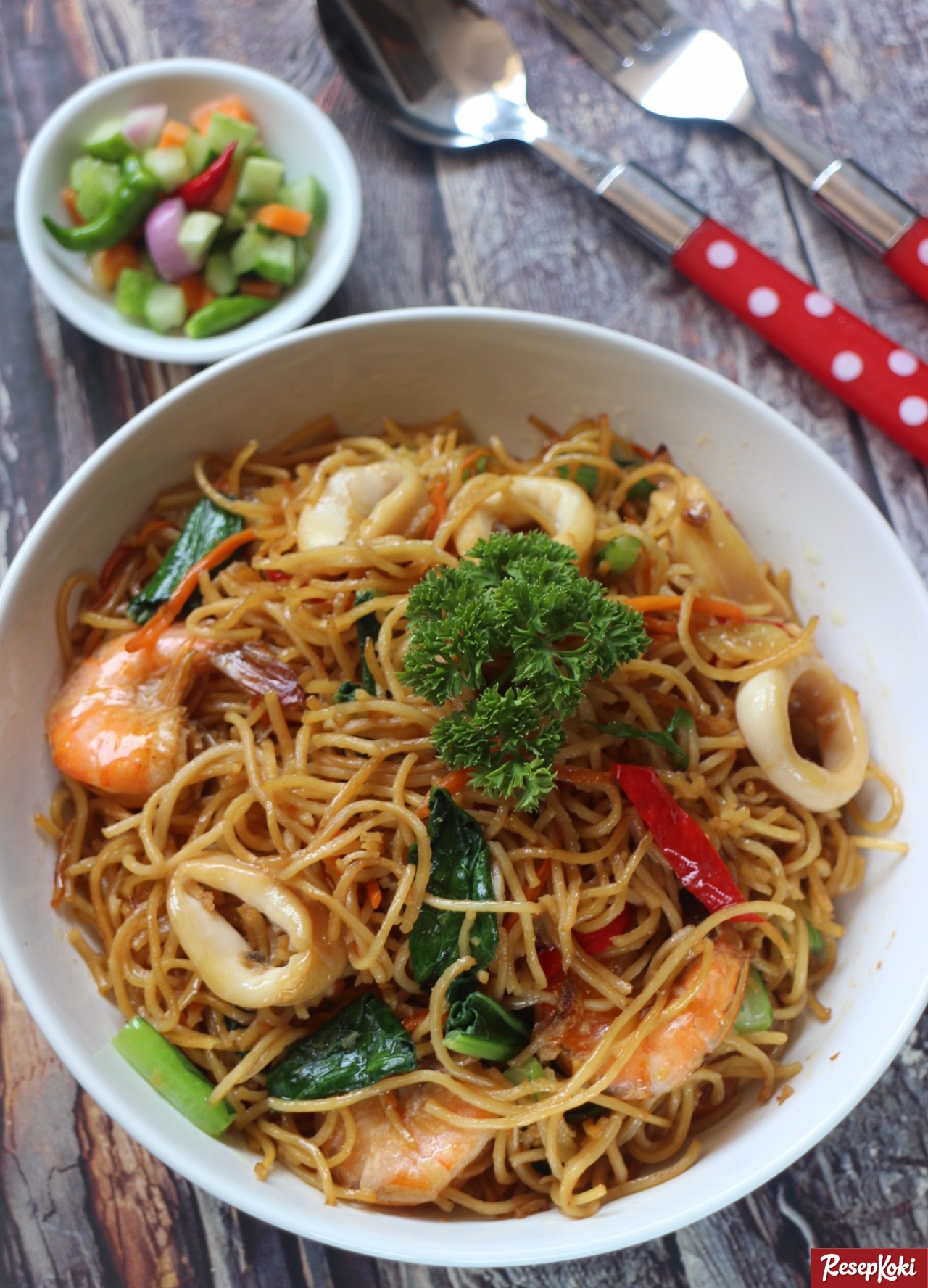 Mie Goreng Seafood Legenda: Kenikmatan yang Menggoda di Cilacap